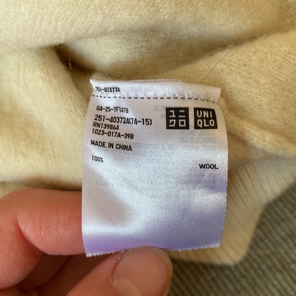 100% Wool Sweater - Picture 3 of 3